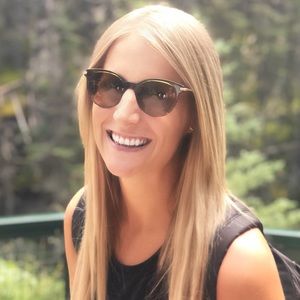 Meet your Posher, Ashley